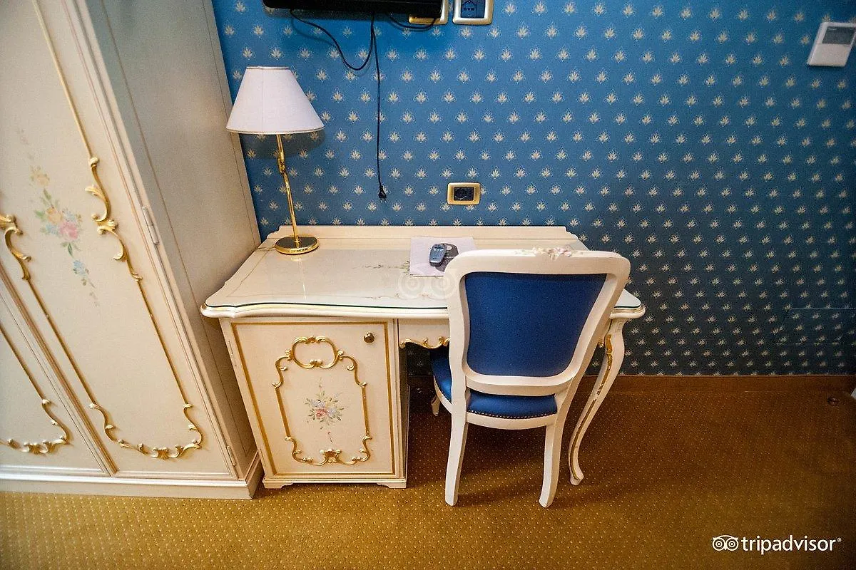 ***  Hotel Torino Venice Italy