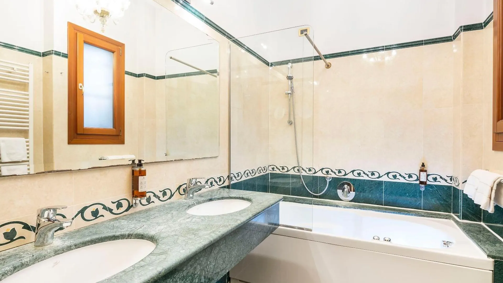 Hotel Torino Venice 3*,