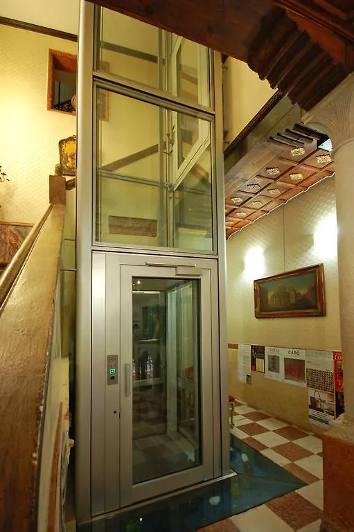 Hotel Torino Venice 3*,  Italy