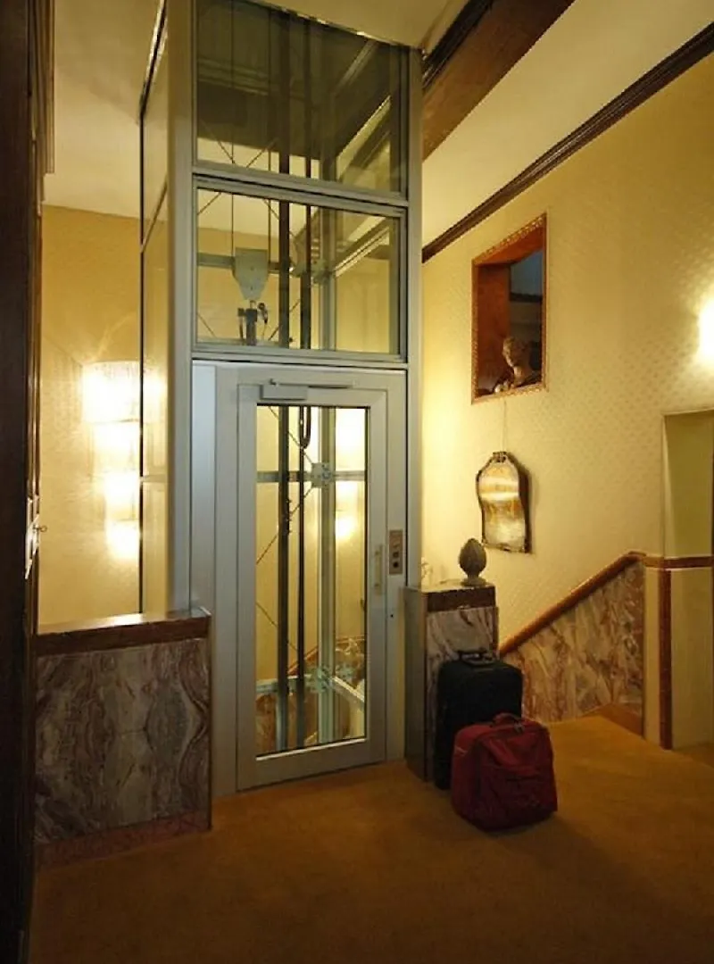 Hotel Torino Venice 3*,  Italy