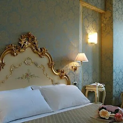 Hotel Torino Venice 3*,  Italy